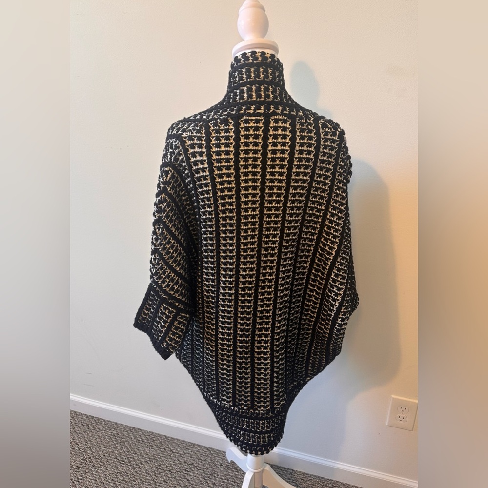 Moth Slouchy Black and Cream Cardigan Size Small - Picture 5 of 8
